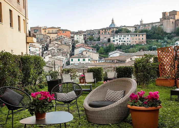 Отель Minerva 3*