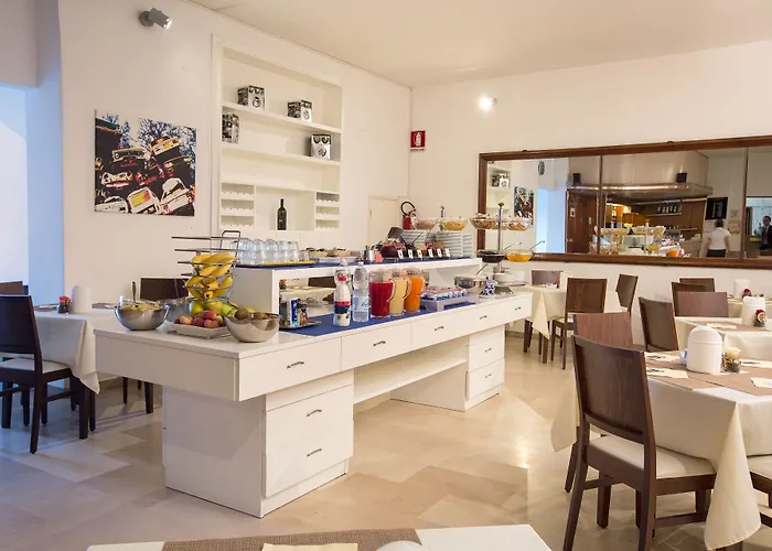 Отель Minerva Сиена